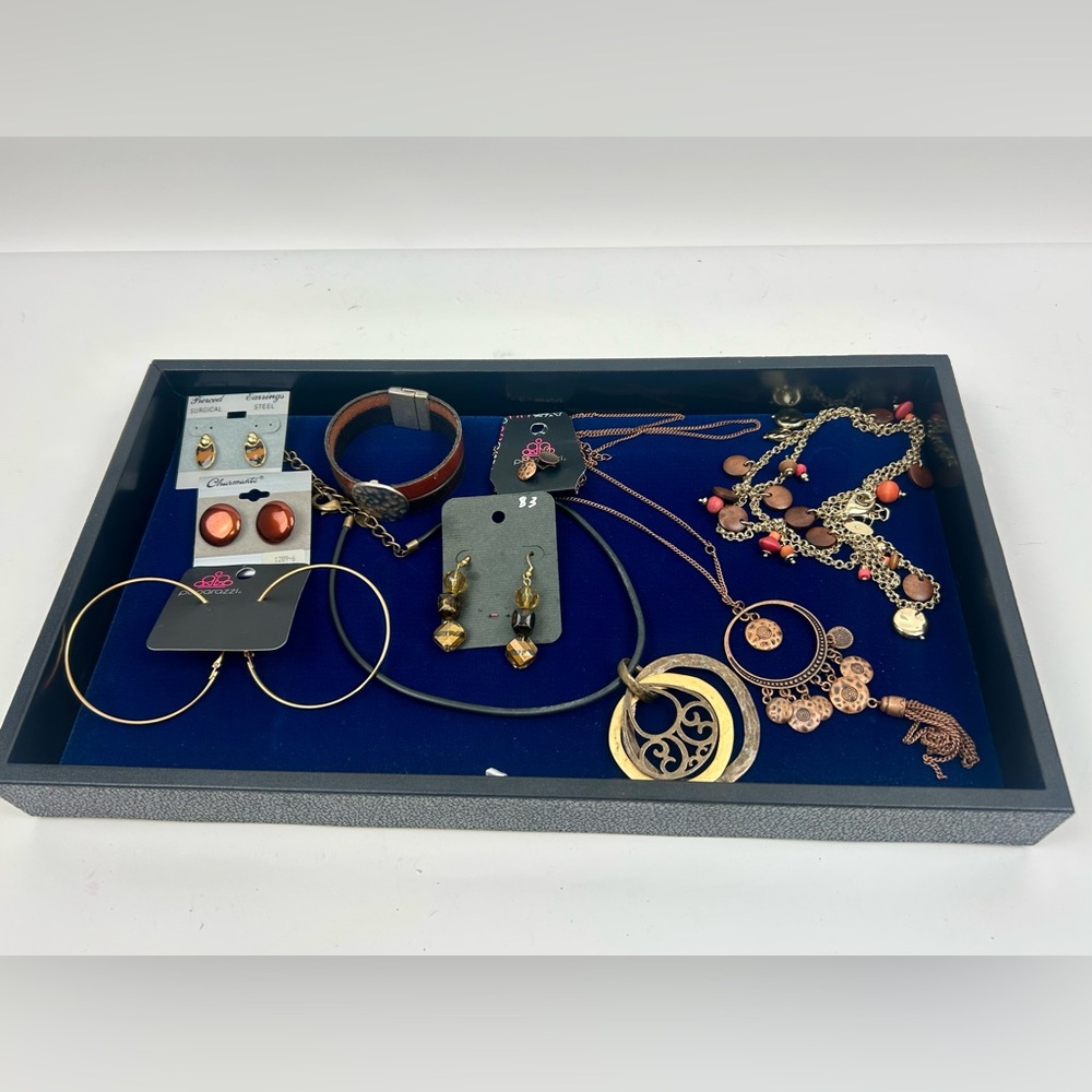 Elegant Gold and Brown Jewelry lot